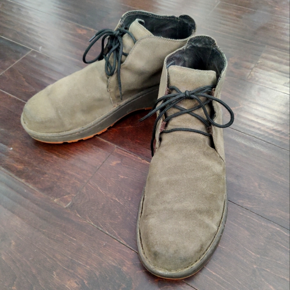 Chaco Otis gray chukka boots size 14